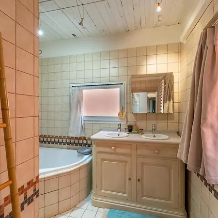 Apartment La Confidence L'Isle-sur-la-Sorgue